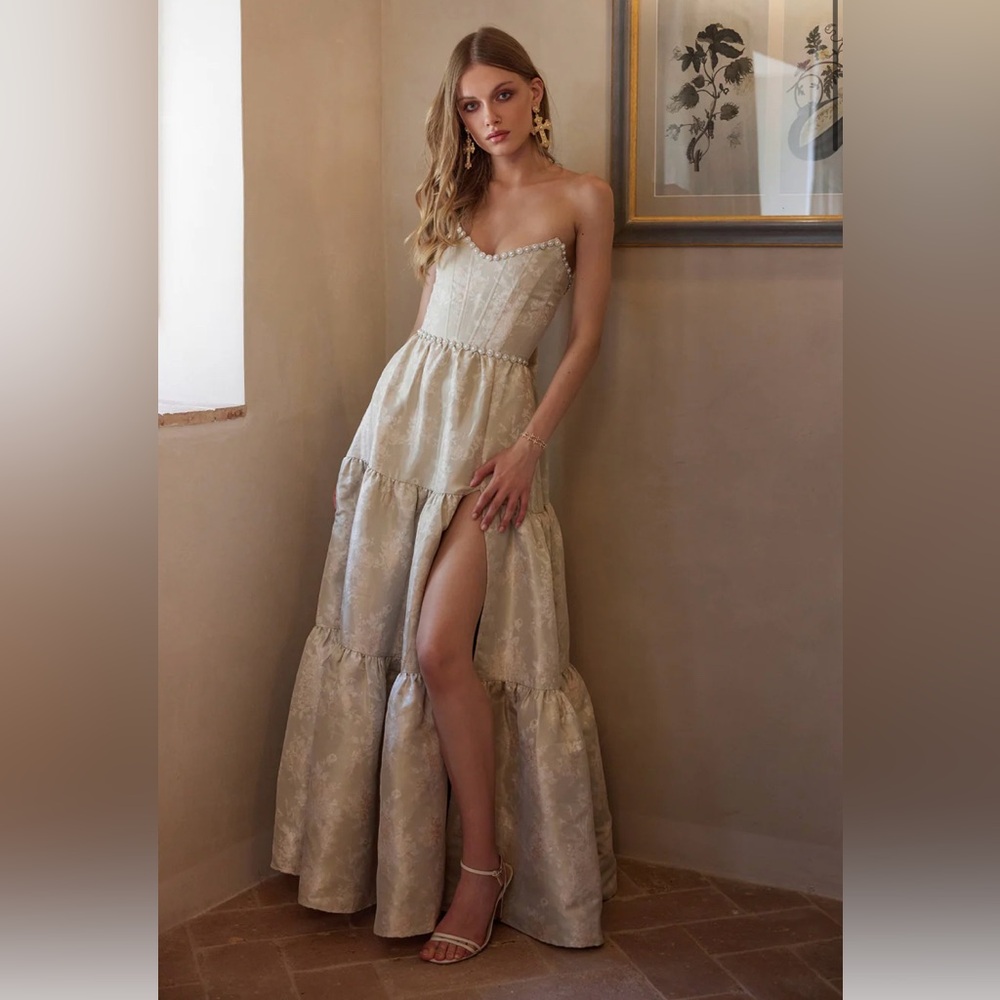 V. Chapman Vivian Dress in Taupe Windsor Brocade